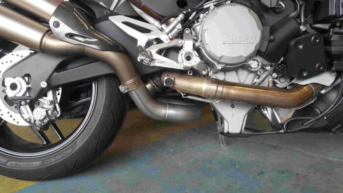 Ducati 959 Panigale de cat Carbon Can Co Motorbike Exhaust pipework Liverpool